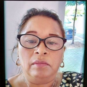 Meet your Posher, Consuelo